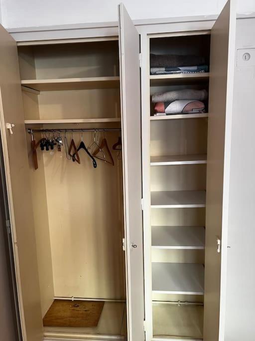 Robs Appartement In Center บัวร์ ภายนอก รูปภาพ